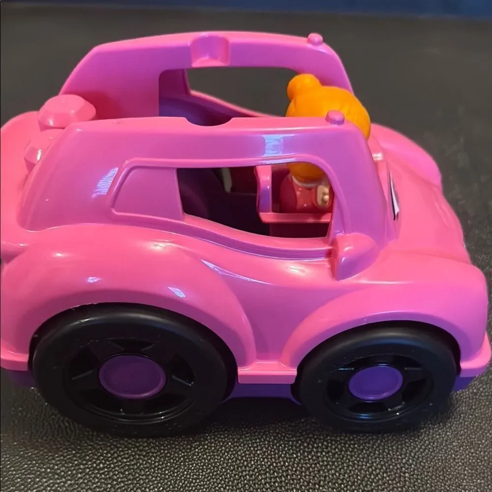 Mega Bloks Pink Toy Car with Smiling Design Doll included
